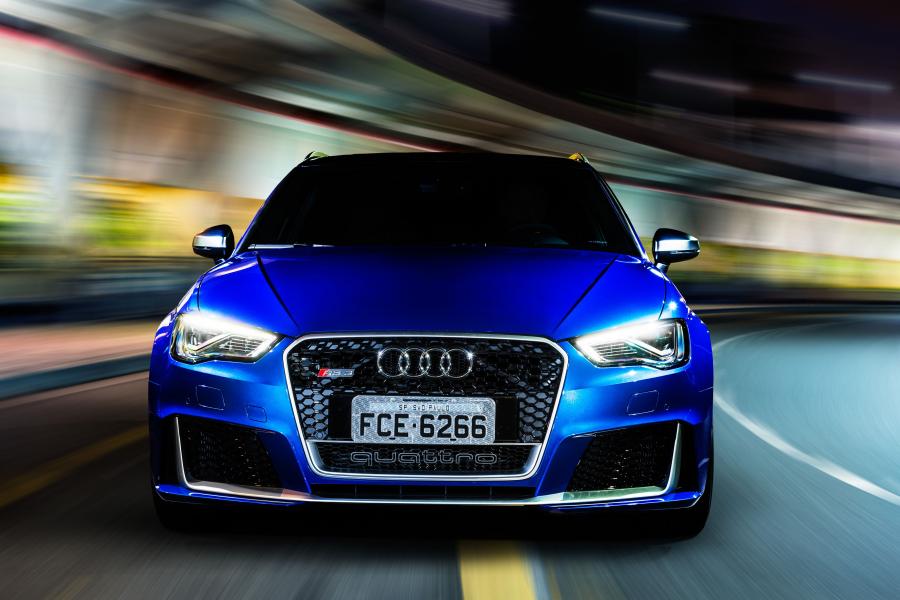  Audi RS3 Sportback (8V) 2016 года  (LA) (фото 23 из 26)